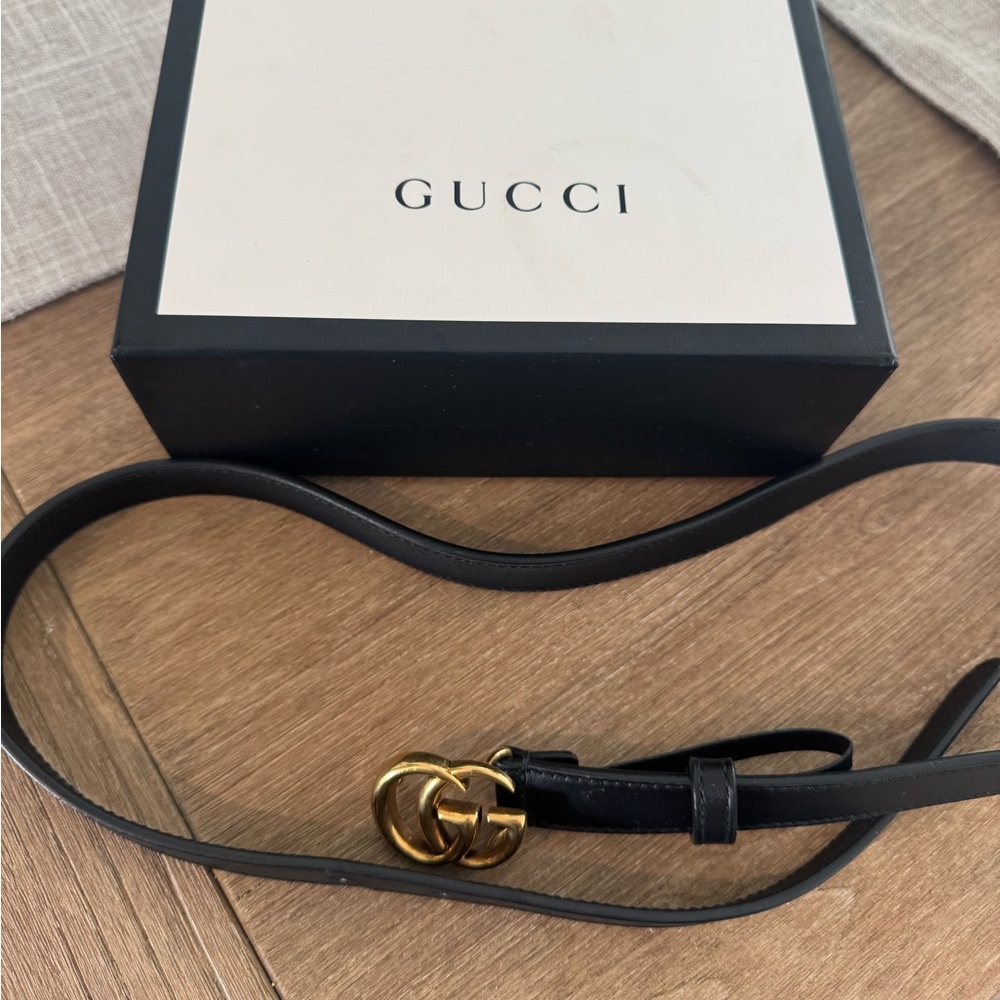 Gucci thin marmont belt. Only worn three times. I’m not a belt girly!